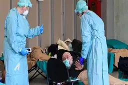 کرونا جان ۱۸۰۰ نفر را در خانه های سالمندان شمال ایتالیا گرفت