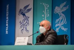 پرویز پرستویی:  من گوشم را بستم و اهل رفتن نیستم