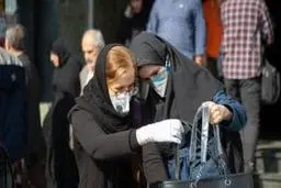 وزارت بهداشت: قدری دیر متوجه ورود کرونا به ایران شدیم چون آن را با آنفلوآنزا اشتباه گرفته بودیم