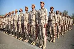 این سربازان منتظر کسر خدمت یک ماهه باشند