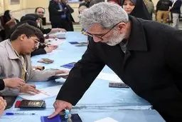 چند عکس یادگاری دیدنی با سردار قاآنی پای صندوق رأی