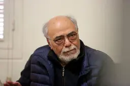 اکبر زنجان پور در بیمارستان بستری شد 