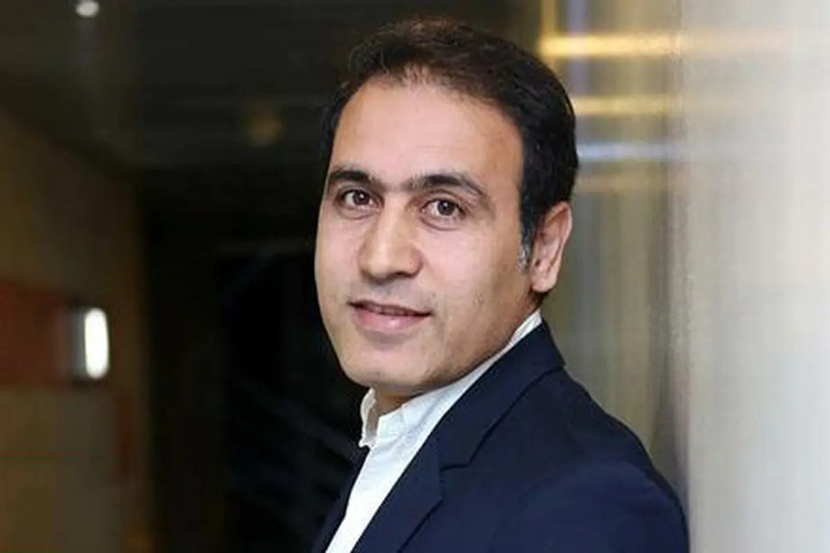 حمایت مهدوی کیا از علی کریمی مقابل تتلیتی‌ها