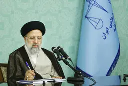 یادداشتی درباره بخشنامه جدید قضائی برای ارائه خدمات کنسولی به ایرانیان تحت تعقیب خارج از کشور