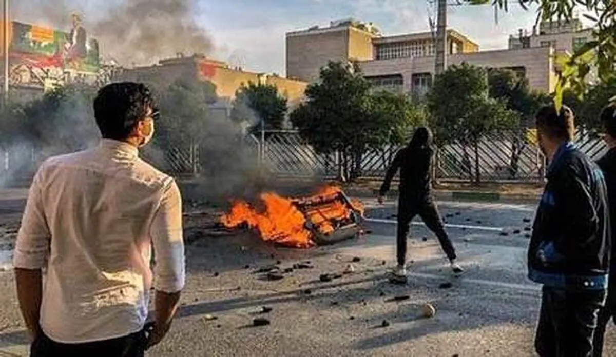 مسئولانی که گفتند بی خبرند از گرانی بنزین باخبر بودند