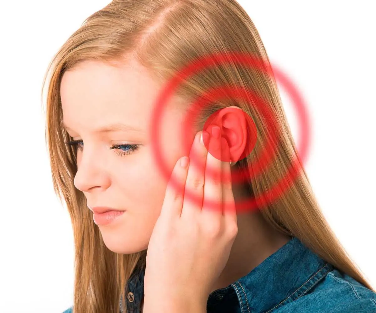 چه ارتباطی بین وزوز گوش و خواب وجود دارد؟ | راهکار درمان وزوز گوش