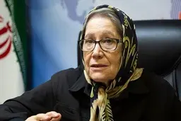 مینو محرز: تعطیلی شبانه اصلا به درد نمی خورد؛ چون روزها مردم در تجمعات شرکت دارند. 
