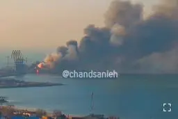 ویدئویی با کیفیت بالا از لحظه‌ی انهدام کشتی جنگی روسیه توسط اوکراین