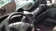 پرت شدن راننده از پنجره خودرو به بیرون بعد از چپ کردن خودرو | لزوم استفاده از کمربند ایمنی بخاطر اینه! + ویدئو