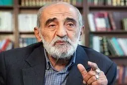 حسین شریعتمداری: مگر قرار است تحریم‌ها باقی بماند که روسیه از آمریکا تضمین خواسته؟ |  برخی گزارش‌ها می گوید آمریکا حاضر نیست سپاه را از شمول تحریم خارج کند؛ این یعنی بعد از آن همه مذاکره و بر و بیا، باز هم، نقطه، سرخط!