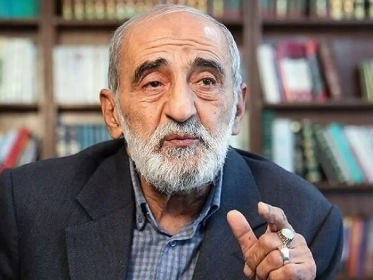 حسین شریعتمداری: مگر قرار است تحریم‌ها باقی بماند که روسیه از آمریکا تضمین خواسته؟ |  برخی گزارش‌ها می گوید آمریکا حاضر نیست سپاه را از شمول تحریم خارج کند؛ این یعنی بعد از آن همه مذاکره و بر و بیا، باز هم، نقطه، سرخط!