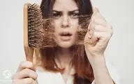 با ریزش مو چیکار کنم؟ | درمان ریزش مو با سرم دست‌ساز +ویدئو