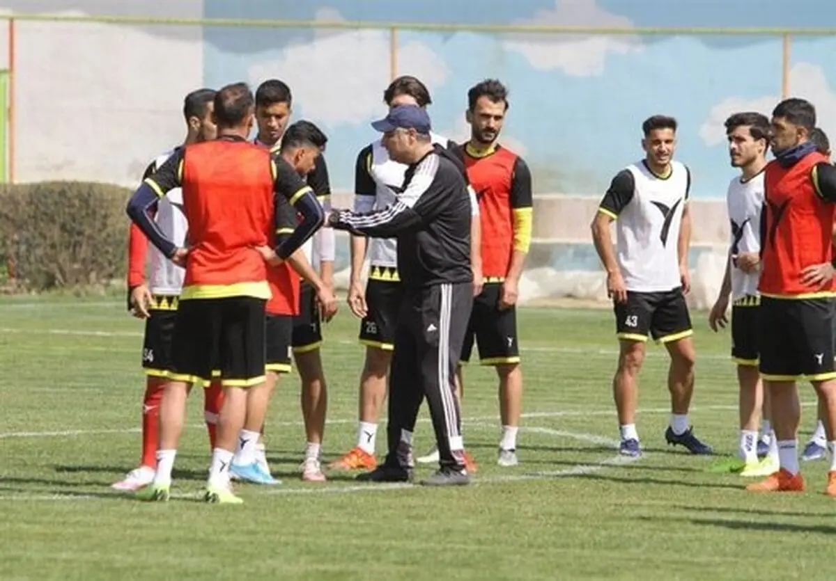 کادر فنی نساجی کامل شد 