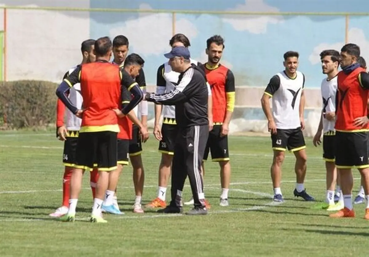 کادر فنی نساجی کامل شد 