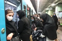 به موج چهارم کرونا نزدیک می‌شویم! 