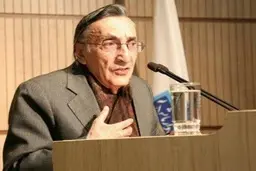 کامران فانی، مترجم و کتاب‌شناس برجسته کشور درگذشت