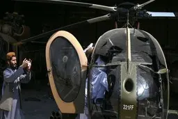 اسرار نظامی پنهان در تجهیزات آمریکایی به جا مانده در افغانستان 