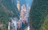 باریک ترین شهر دنیا که از دل کوه رد میشه! | این شهر کجاست؟ + ویدئو