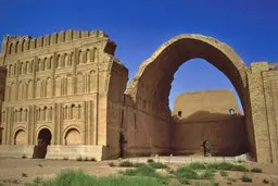 بنیاد سوئیسی به جای ایران پروژه نجات طاق کسری را بر عهده گرفت