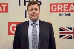 معاون سفیر انگلیس بر اثر کرونا درگذشت