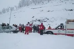 ریزش بهمن در آزادراه تهران_شمال | یک نفر کشته و سه نفر مصدوم شد + ویدئو 
