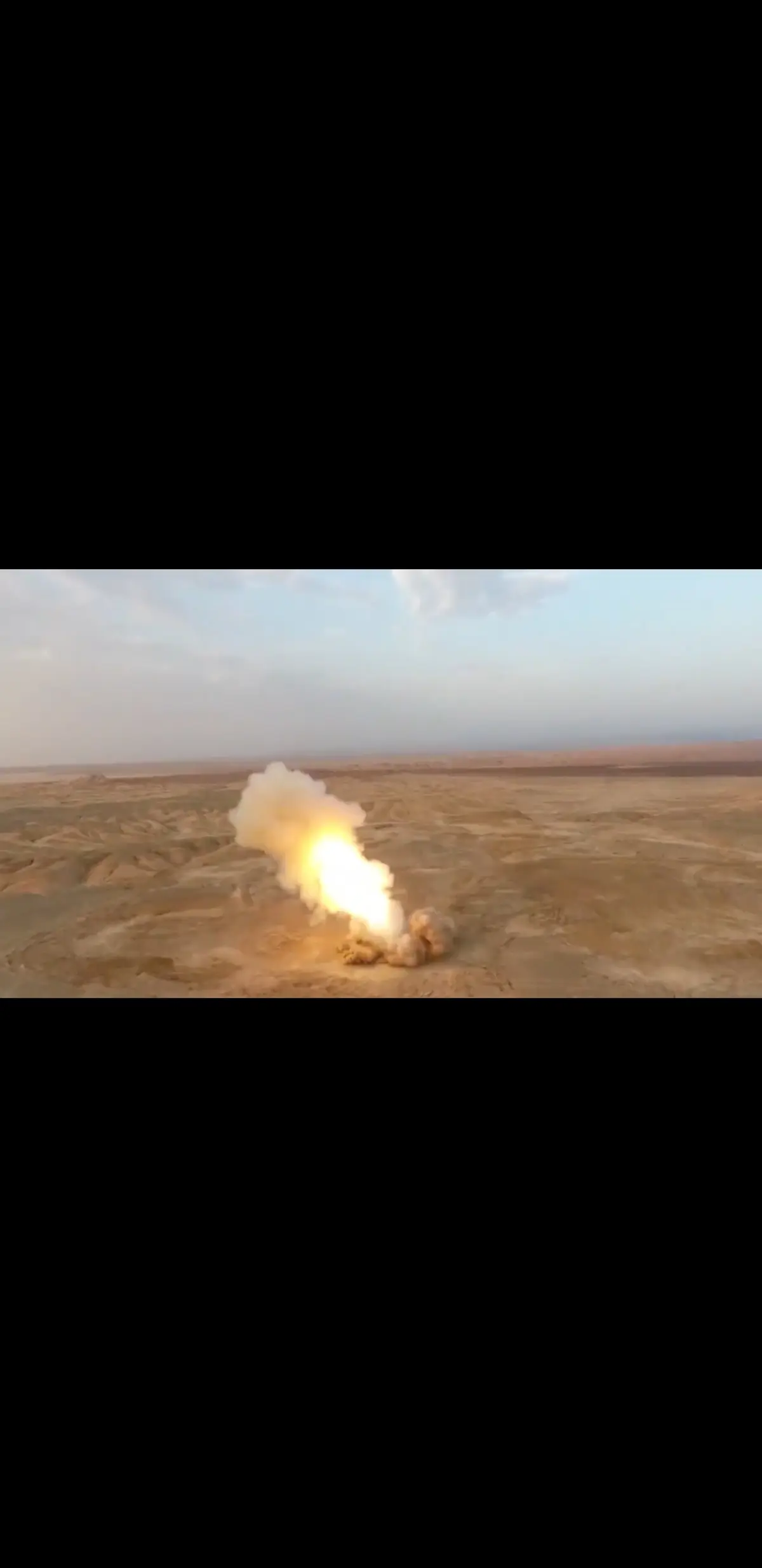 شلیک موشک‌های بالستیک سپاه از اعماق زمین + ویدئو