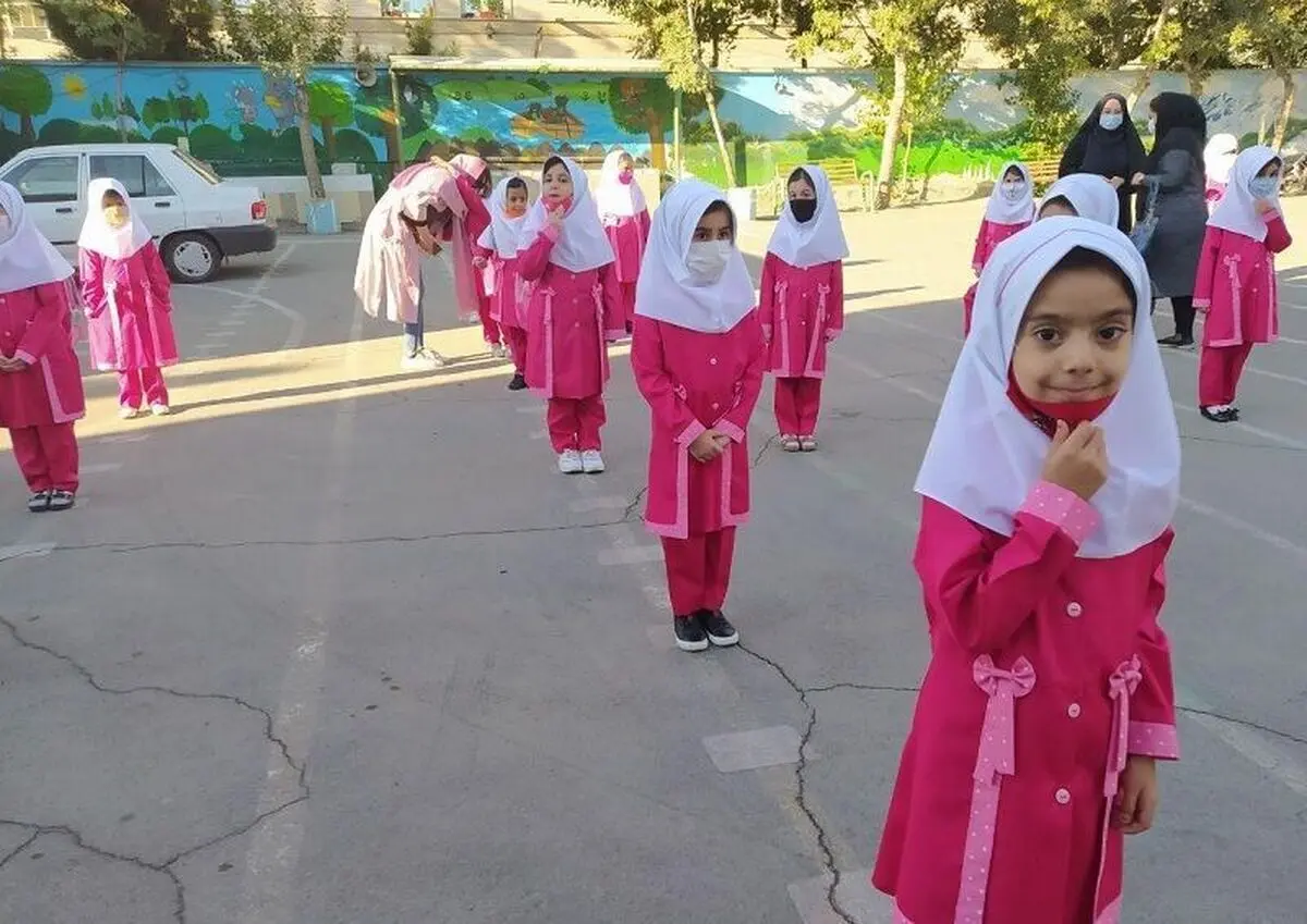 کدام مدارس از آبان حضوری می‌شوند؟