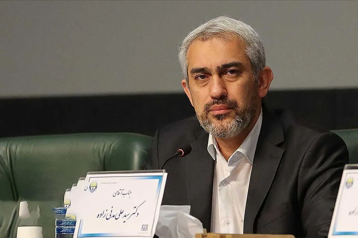 ادامه پیامک‌های ناشناس | مخالفان مدنی‌زاده این‌بار از طریق تلفن همراه وارد شدن
