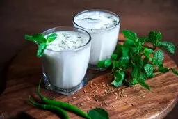 بیا تا راز معلق موندن نعنا روی دوغ رو بهت بگم! | راز حل شدن نعنا در دوغ نعنایی +ویدئو