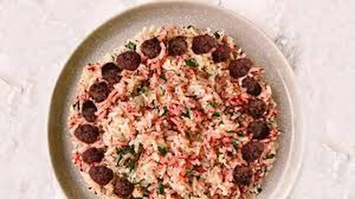 طرز تهیه سماق‌پلو با گوشت | یک غذای خوش‌عطر و ساده برای ناهار جمعه