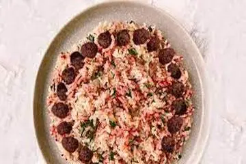 طرز تهیه سماق‌پلو با گوشت | یک غذای خوش‌عطر و ساده برای ناهار جمعه