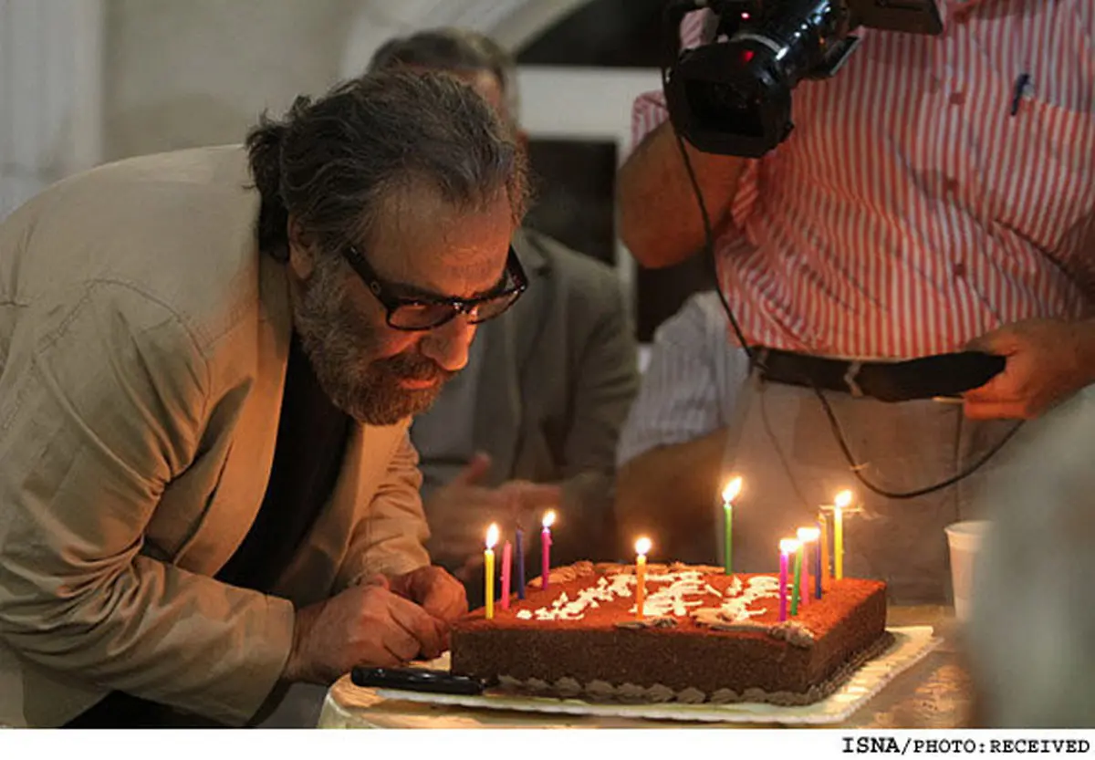 تبریک تولد 79 سالگی کیمیایی به سبک فرامرز قریبیان