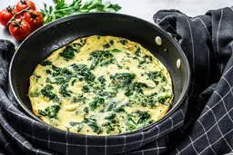 با تخم مرغ و اسفناج یک صبحانه گرم خوشمزه درست کنید