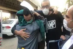 
شارمین میمندی‌نژاد  |  با قرار وثیقه شارمین میمندی‌نژاد  آزاد شد
