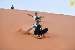  خوش گذرانی جوانان عربستانی در کویر +عکس