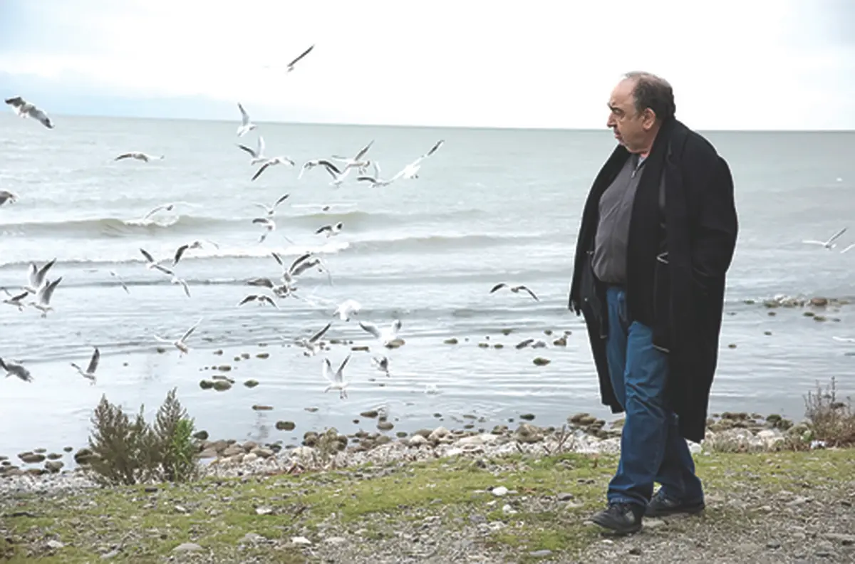 حدیث نفس یک فیلمساز روشنفکر | نقد فیلم‌های روی پرده: «حکایت دریا»