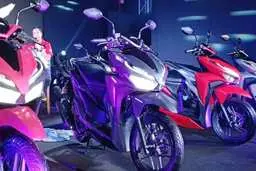 هوندا از جدیدترین موتور خود رونمایی کرد | کسی با این موتور هوندا زمین نمی‌خورد! +ویدئو