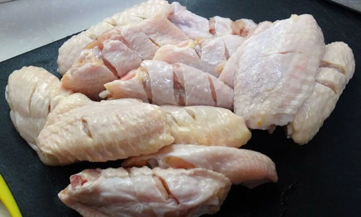 چین  |  آلودگی محموله مرغ منجمد وارداتی به ویروس کرونا 