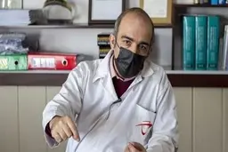 خطر «اُمیکرون» بیخ گوش‌مان است | فاصله تزریق دز دوم و سوم واکسن‌ها، یک ماه شود