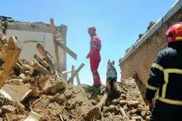 یک ساختمان در سنندج ریزش کرد، چند نفر زیر آوار هستند 