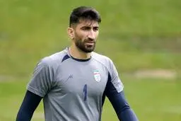 ستارگان بدلی تیم ملی در حال نوشابه باز کردن برای هم هستند! |‌ کاش امشب علیرضا بیرانوند با دقت فینال آسیا را دیده باشد!