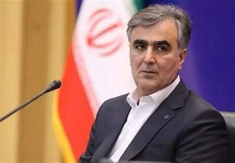 فرزین: وام ازدواج و خرد با فقط یک ضامن |  مدیران بانک‌ها شخصاً نظارت کنند