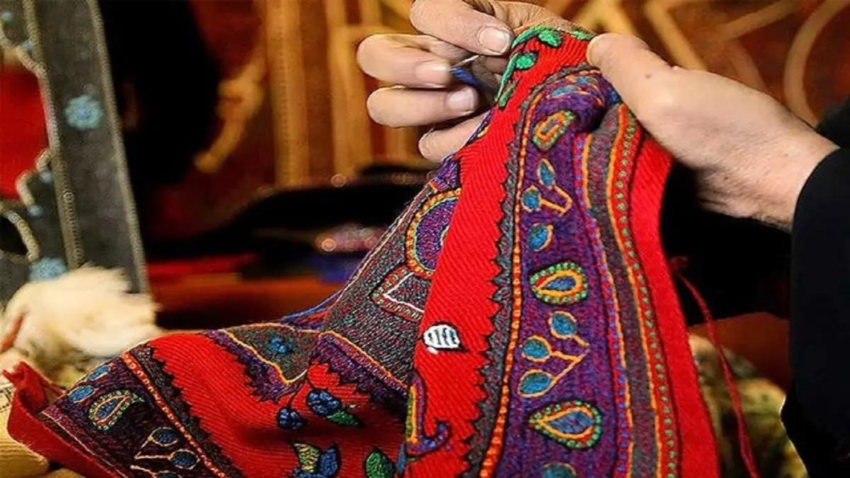 رونمایی از المان نساجی سنتی کاشان | نماد هویت ۶۰۰۰ ساله منسوجات شهری