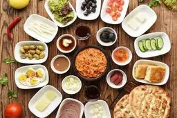 چرا نباید صبحانه را دیر بخوریم؟