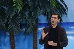 سینا رازانی کیست؟ | سینا رازانی در پدرخوانده را بشناسید