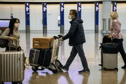 
تعداد مبتلایان به کرونا، بسیار بیشتر از آمار رسمی است، اما نسبت مرگ و میر‌ها کمتر از آن چیزی است که اعلام می‌شود 