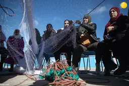 زنان شمال مراکش  تحت سلطه مردان ماهیگیر ی میکنند 