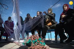 زنان شمال مراکش  تحت سلطه مردان ماهیگیر ی میکنند 