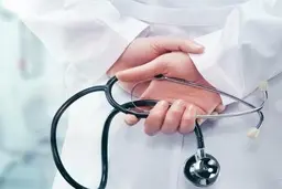 پزشک رهگذر یزدی به‌ یک مجروح تصادفی جان دوباره بخشید+ویدئو 