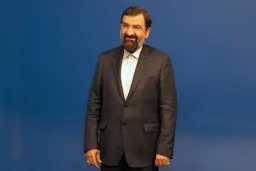 
محسن رضایی  |   کشور و انقلاب باید با برخی از افراد تعیین تکلیف کند
